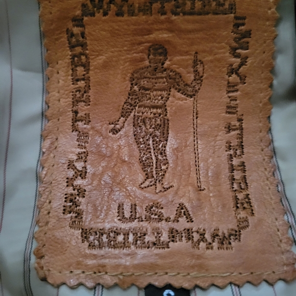 Leather jacket - Picture 3 of 6